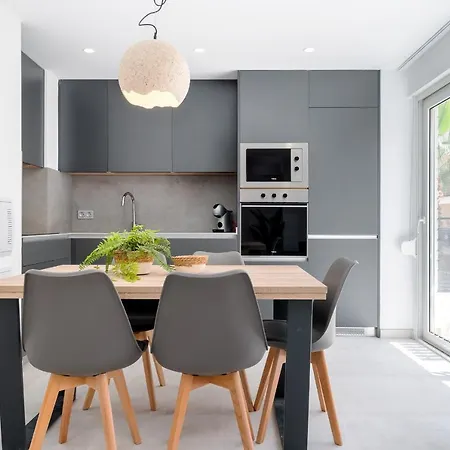 Sunrise Center شقة تورّيفيِخا