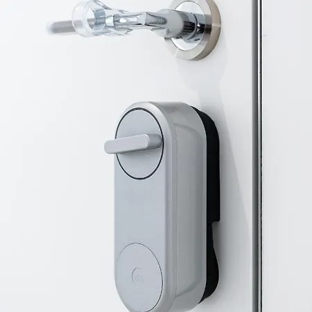 Sunrise Center Apartment