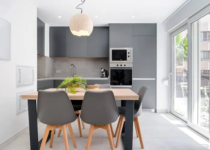 Sunrise Center Apartment