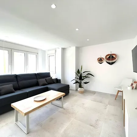 Sunrise Center * Торрев'єха